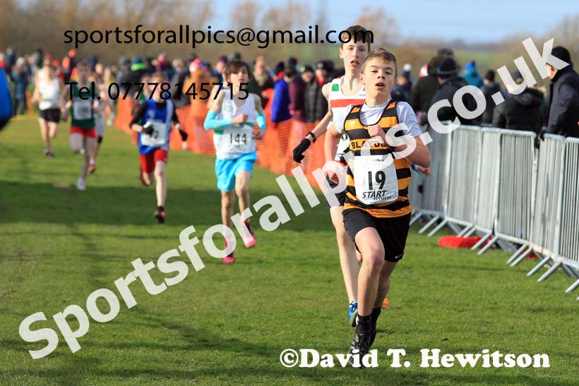 Boys under-13s 2022 Northern Cross Country Champs., Pontefract. Photo: David T. Hewitson/Sports for All Pics